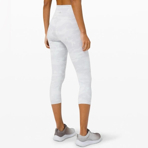 BRAND NEW. Lululemon Wunder Under (High-Rise) 25” tights. Size 0 - Picture 2 of 8